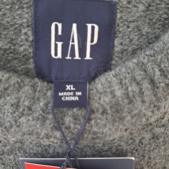 NWT- Men's GAP Crew Neck Sweater, Size XL. - Picture 8 of 9
